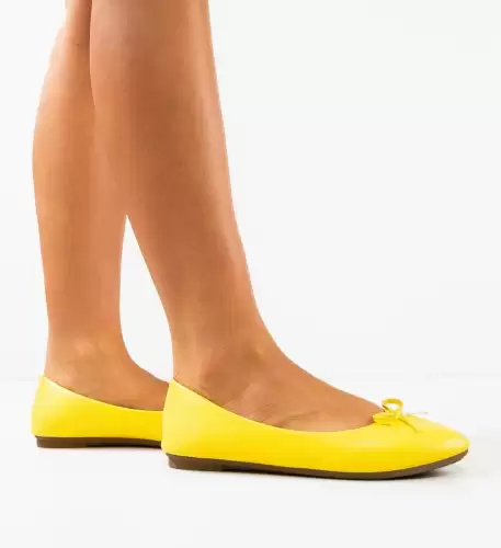 Balerini dama Elian Galbeni