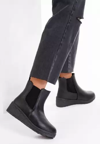 Ghete cu platforma negre Daronia V1