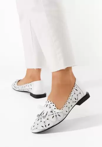 Mocasini dama eleganti Gradia albi