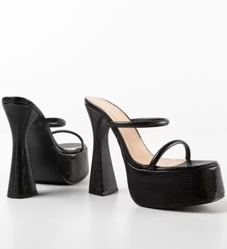 Saboti dama Signo Negri