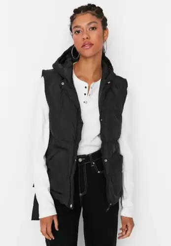 Vesta dama Situations neagra